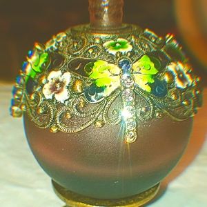 small placement ornament